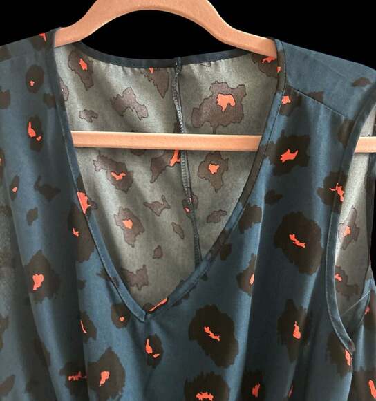 SHEIN LUNE Leopard Print Tie Front Fake Button Dress - Picture 3 of 4